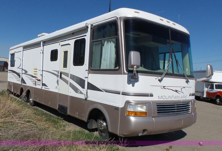 image for item J4200 1997 Ford Mountain Aire RV