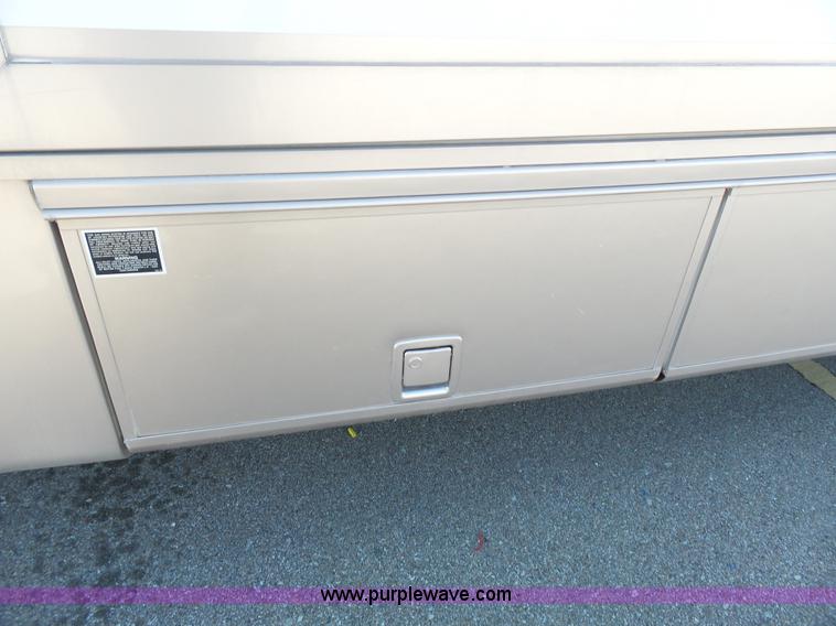 image for item J4200 1997 Ford Mountain Aire RV