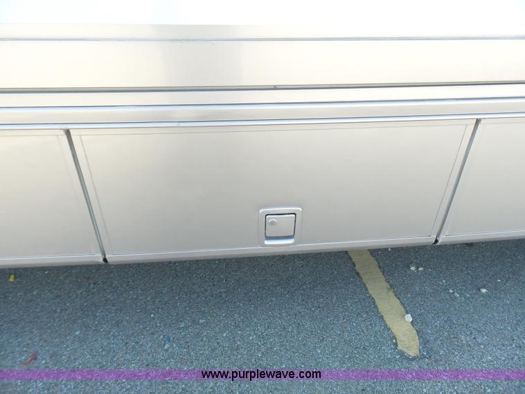 image for item J4200 1997 Ford Mountain Aire RV