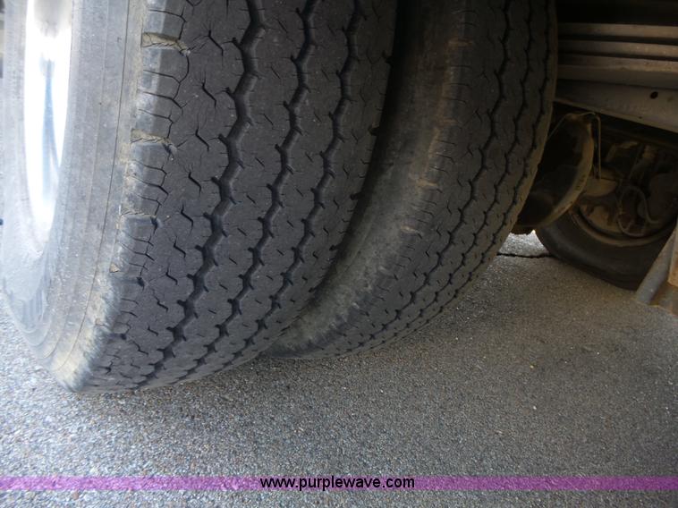 image for item J4200 1997 Ford Mountain Aire RV