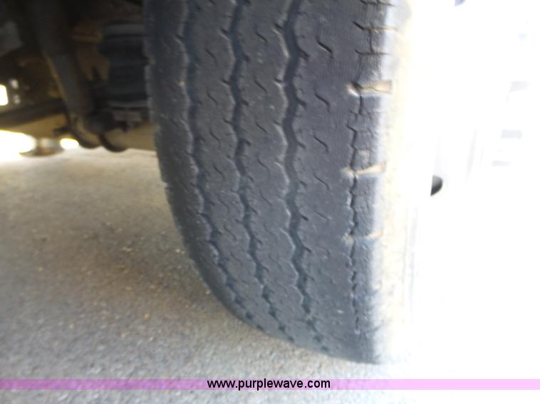 image for item J4200 1997 Ford Mountain Aire RV