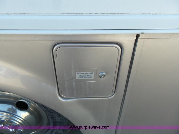 image for item J4200 1997 Ford Mountain Aire RV