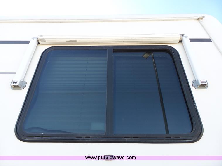 image for item J4200 1997 Ford Mountain Aire RV