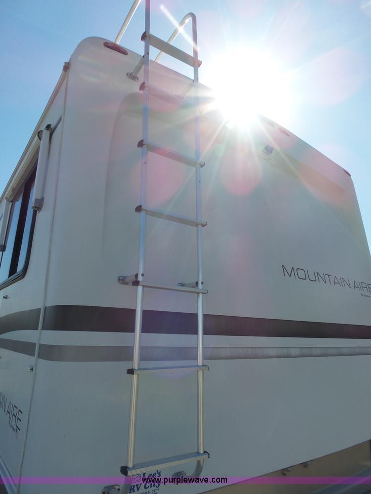 image for item J4200 1997 Ford Mountain Aire RV