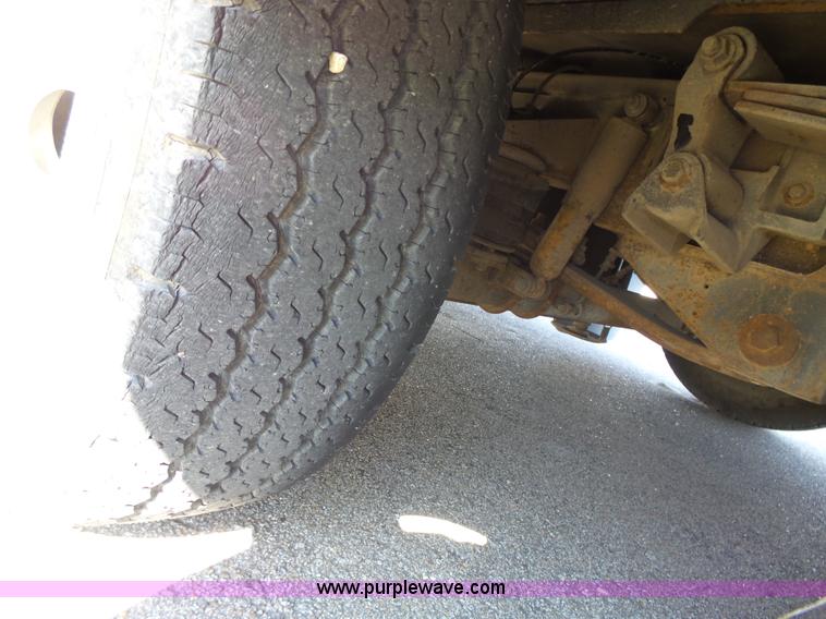 image for item J4200 1997 Ford Mountain Aire RV