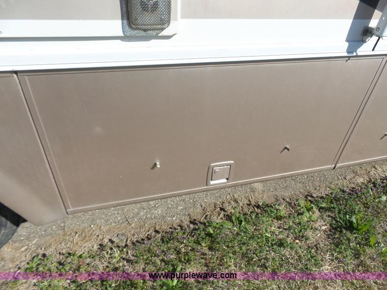 image for item J4200 1997 Ford Mountain Aire RV