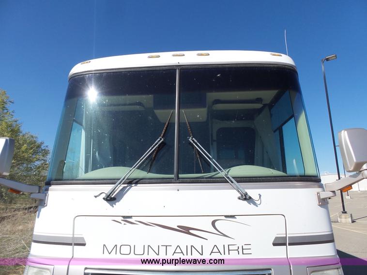 image for item J4200 1997 Ford Mountain Aire RV