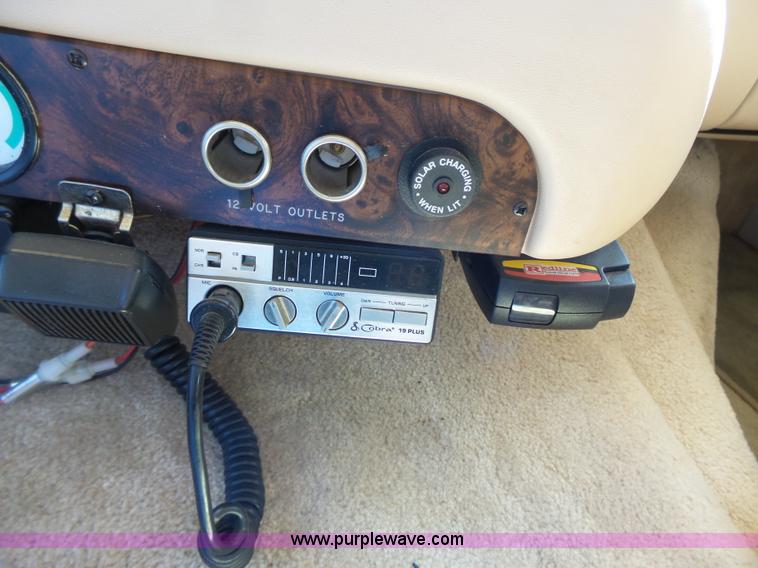 image for item J4200 1997 Ford Mountain Aire RV