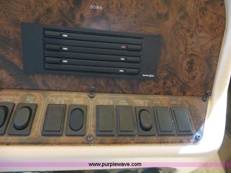 image for item J4200 1997 Ford Mountain Aire RV