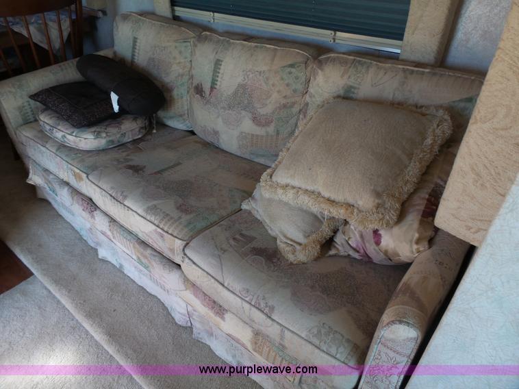 image for item J4200 1997 Ford Mountain Aire RV