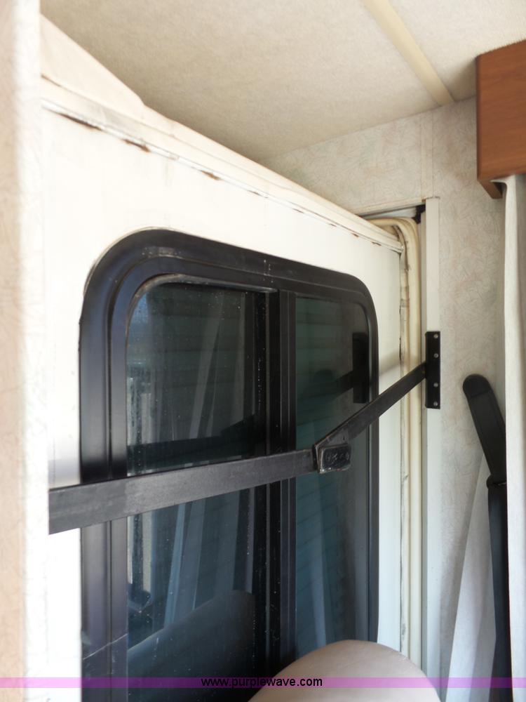 image for item J4200 1997 Ford Mountain Aire RV