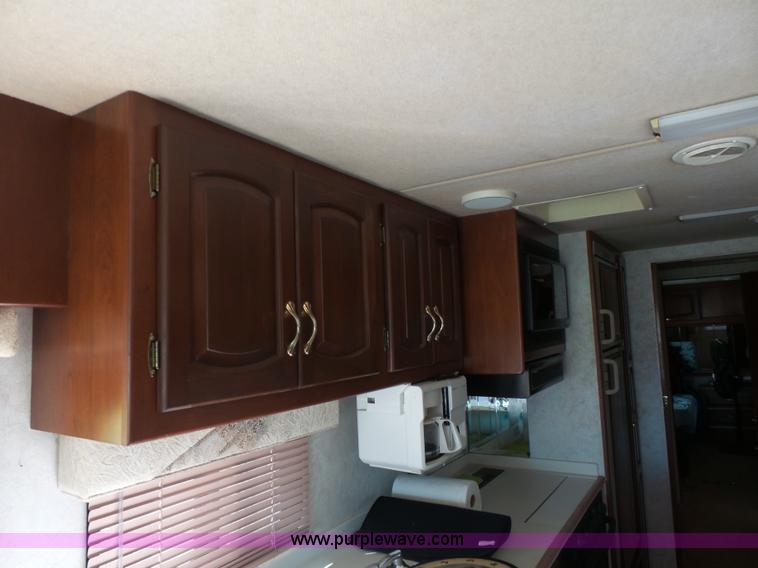 image for item J4200 1997 Ford Mountain Aire RV