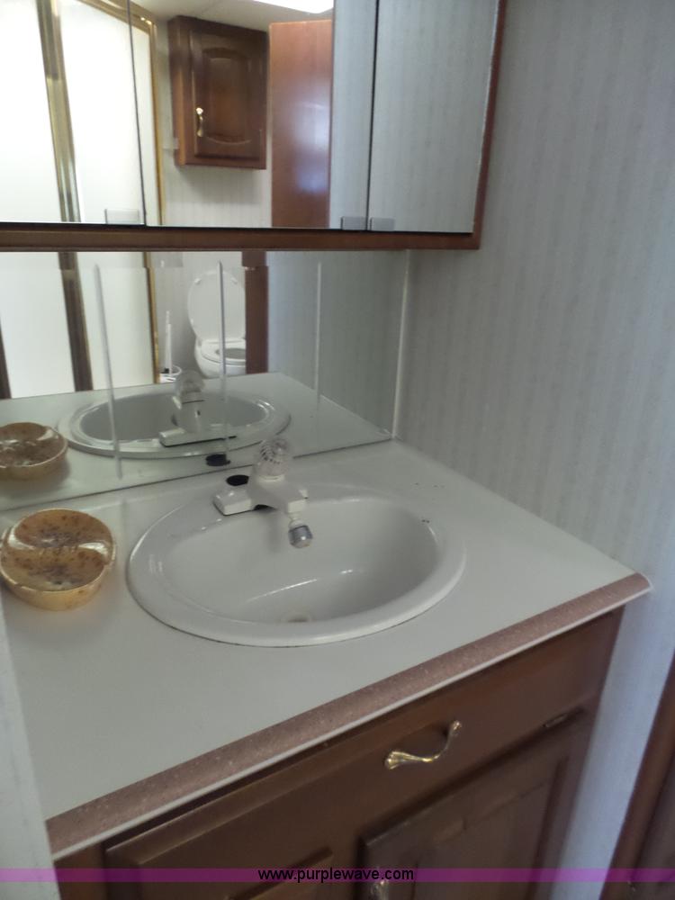 image for item J4200 1997 Ford Mountain Aire RV