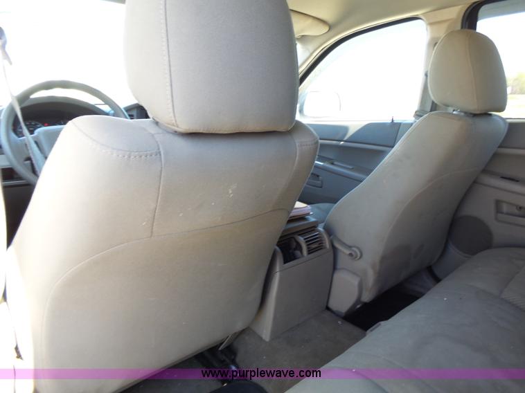 image for item J4202 2006 Jeep Grand Cherokee SUV
