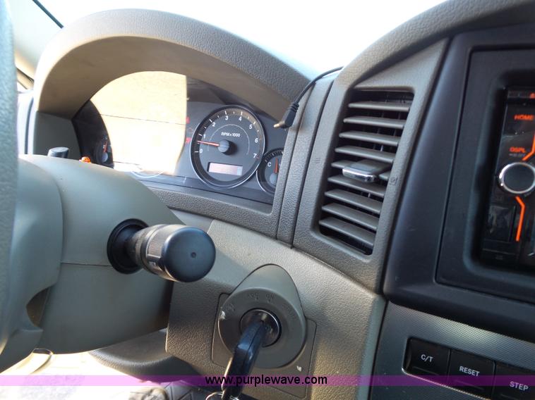 image for item J4202 2006 Jeep Grand Cherokee SUV