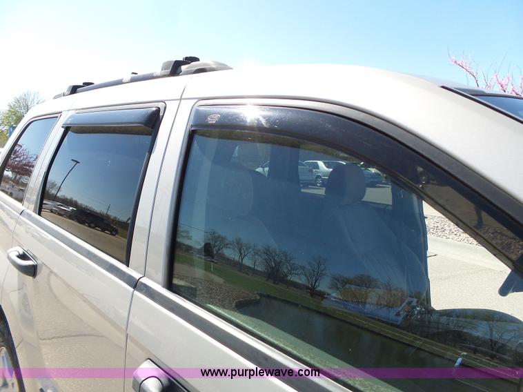 image for item J4202 2006 Jeep Grand Cherokee SUV