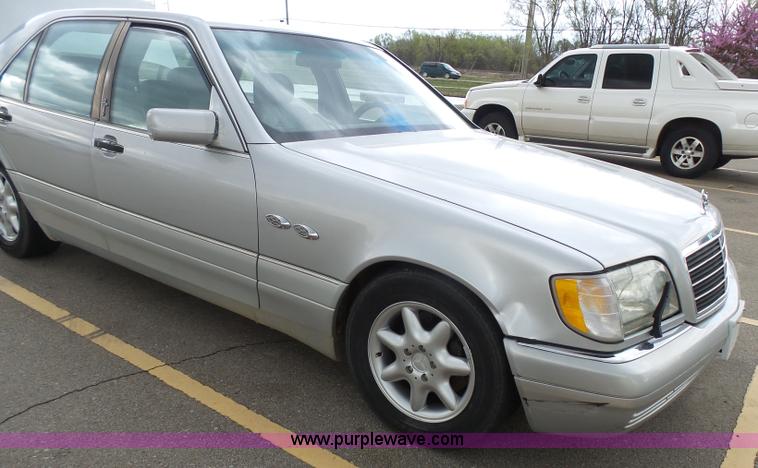image for item J4203 1997 Mercedes Benz S500