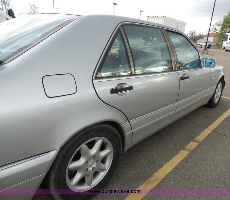 image for item J4203 1997 Mercedes Benz S500