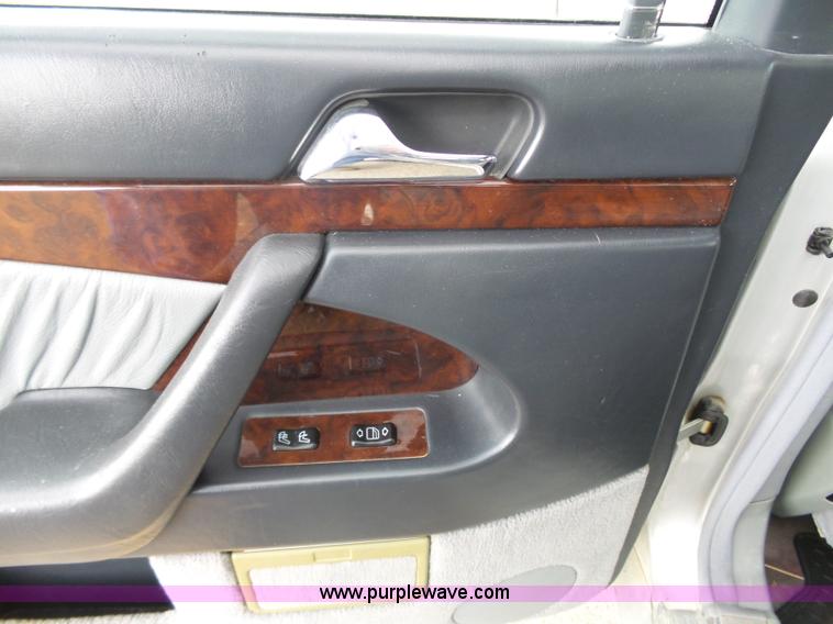 image for item J4203 1997 Mercedes Benz S500