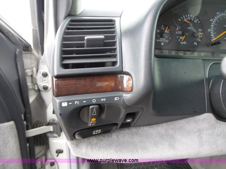 image for item J4203 1997 Mercedes Benz S500