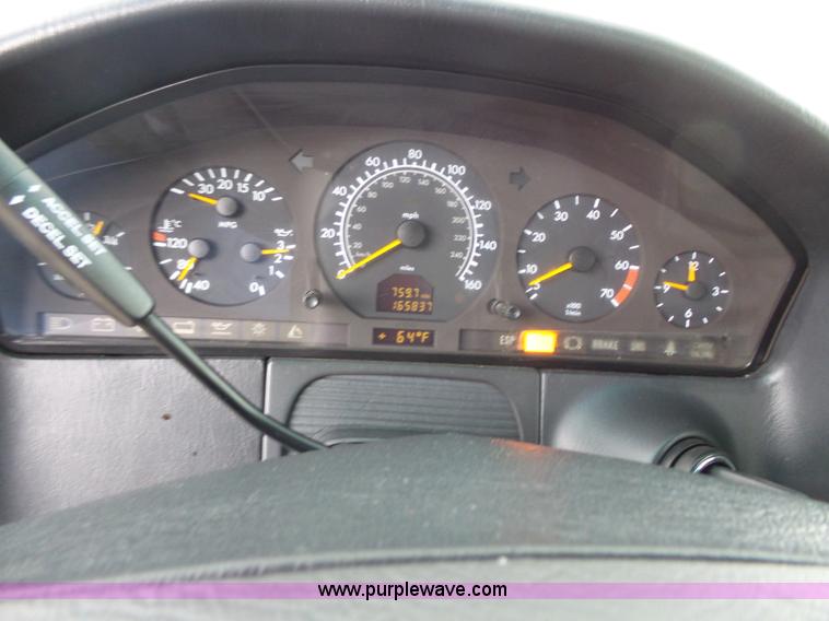 image for item J4203 1997 Mercedes Benz S500