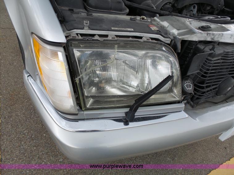 image for item J4203 1997 Mercedes Benz S500