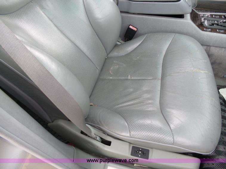 image for item J4203 1997 Mercedes Benz S500