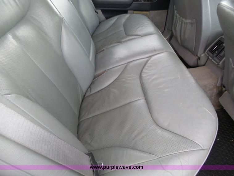 image for item J4203 1997 Mercedes Benz S500