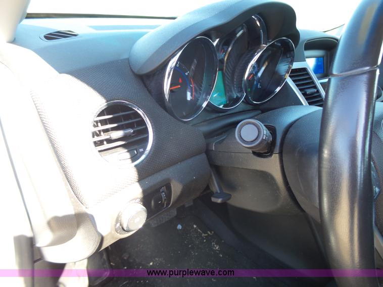 image for item J4204 2011 Chevrolet Cruze LT