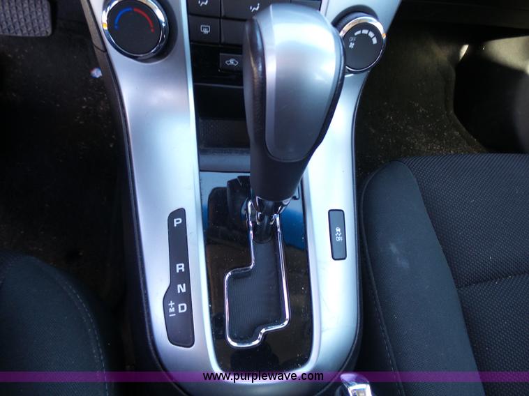 image for item J4204 2011 Chevrolet Cruze LT