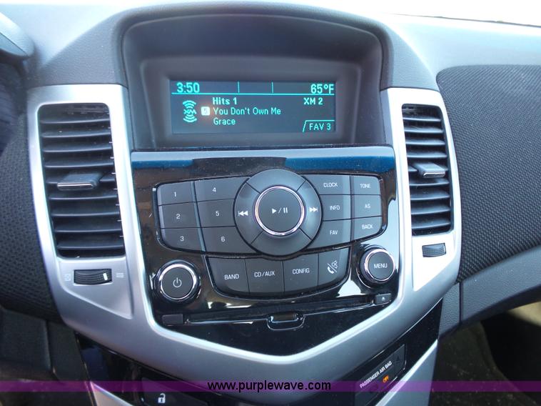 image for item J4204 2011 Chevrolet Cruze LT