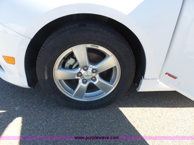 image for item J4204 2011 Chevrolet Cruze LT