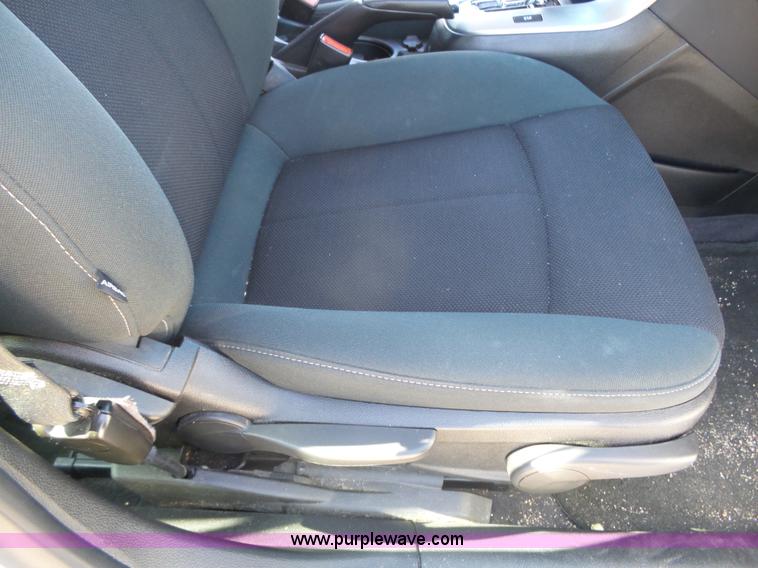 image for item J4204 2011 Chevrolet Cruze LT