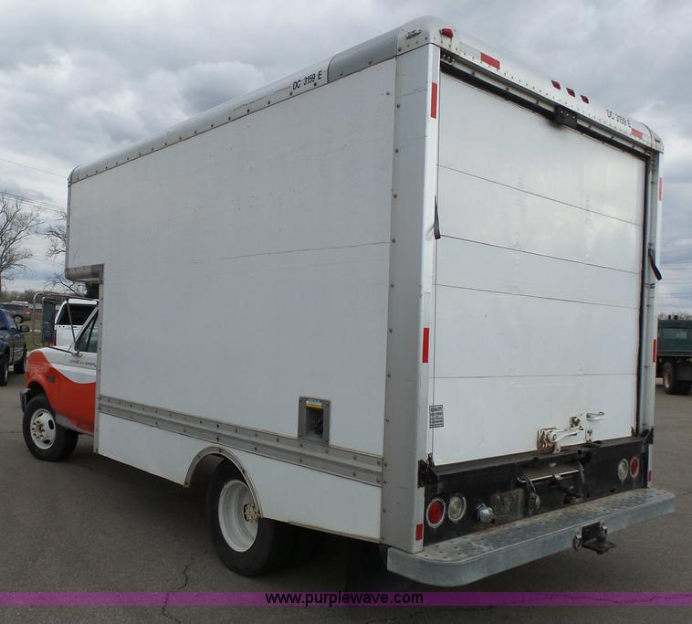 image for item J4206 1997 Ford F350 XL box truck