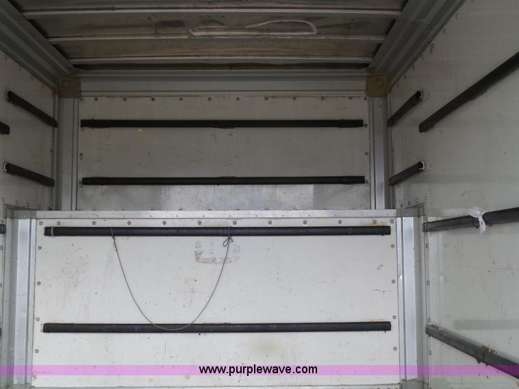 image for item J4206 1997 Ford F350 XL box truck