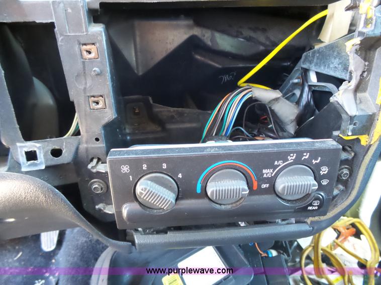 image for item J4207 2004 Chevrolet Blazer SS SUV