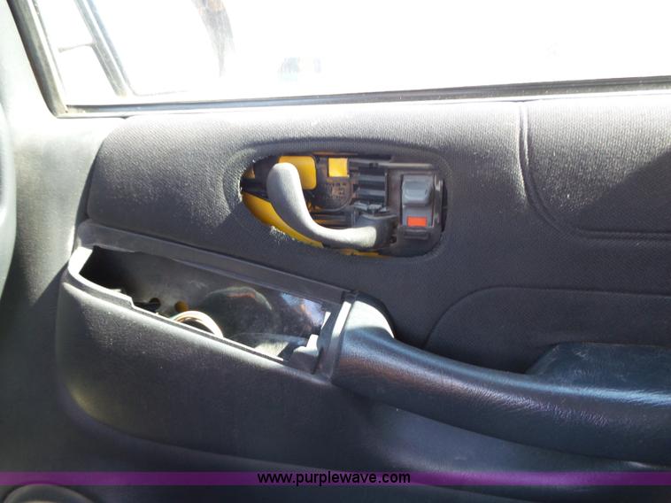 image for item J4207 2004 Chevrolet Blazer SS SUV