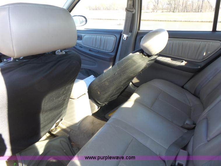 image for item J4208 1998 Nissan Altima GLE