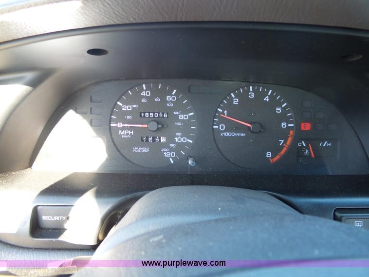 image for item J4208 1998 Nissan Altima GLE