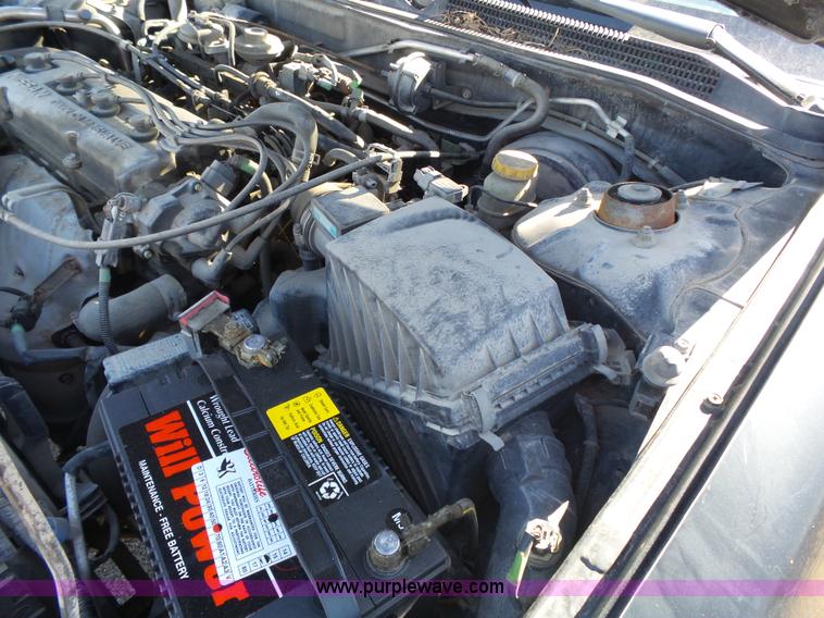 image for item J4208 1998 Nissan Altima GLE