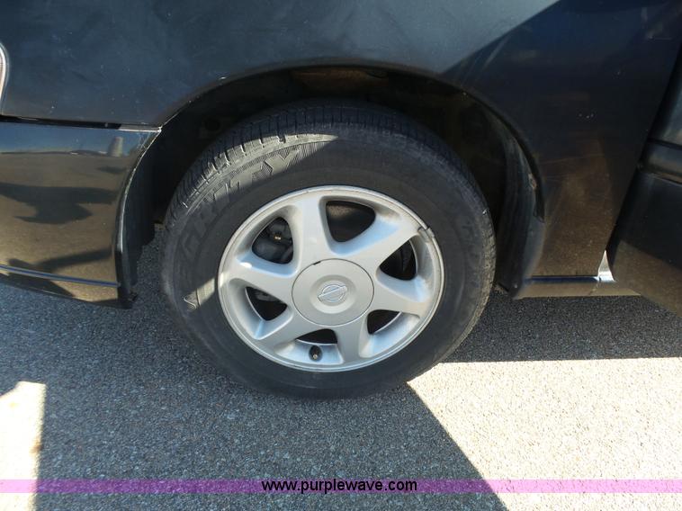 image for item J4208 1998 Nissan Altima GLE