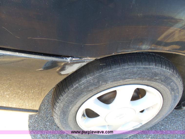 image for item J4208 1998 Nissan Altima GLE