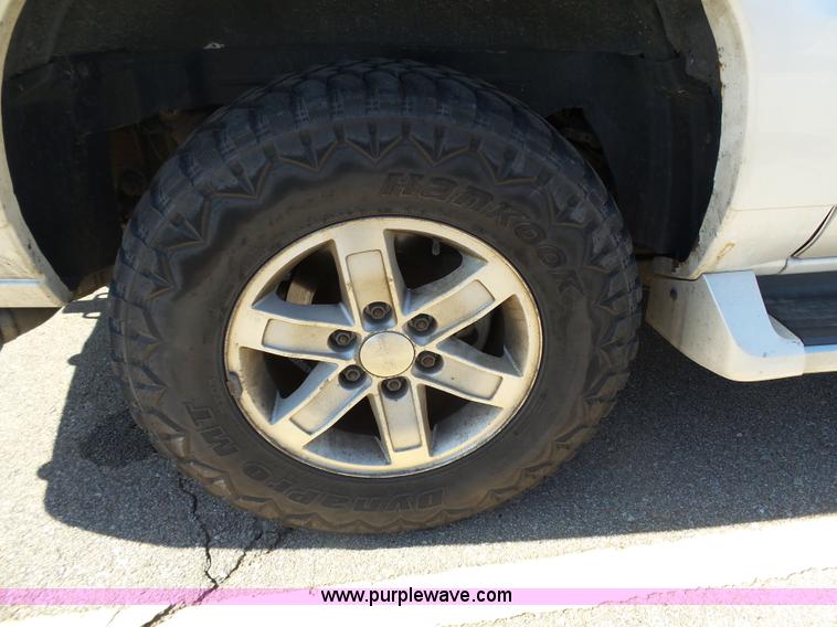 image for item J4209 2003 Cadillac Escalade EXT pickup truck