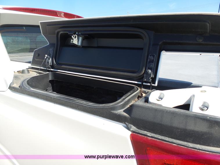 image for item J4209 2003 Cadillac Escalade EXT pickup truck