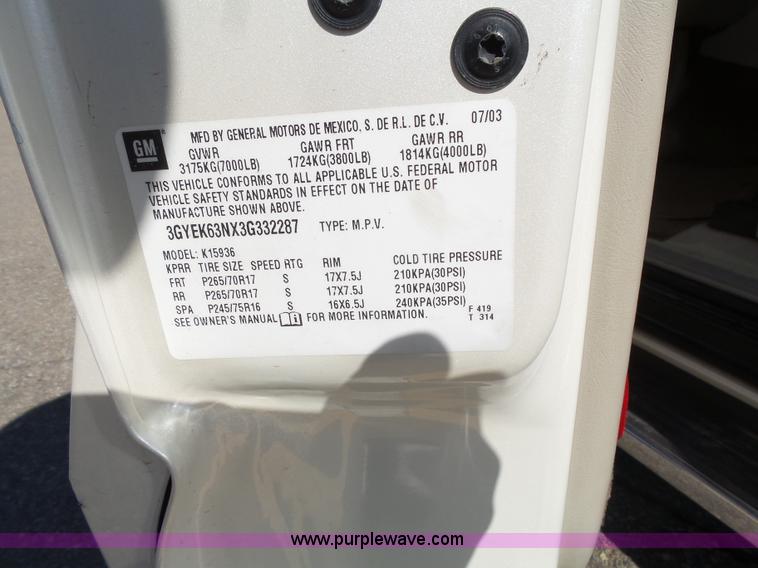 image for item J4209 2003 Cadillac Escalade EXT pickup truck