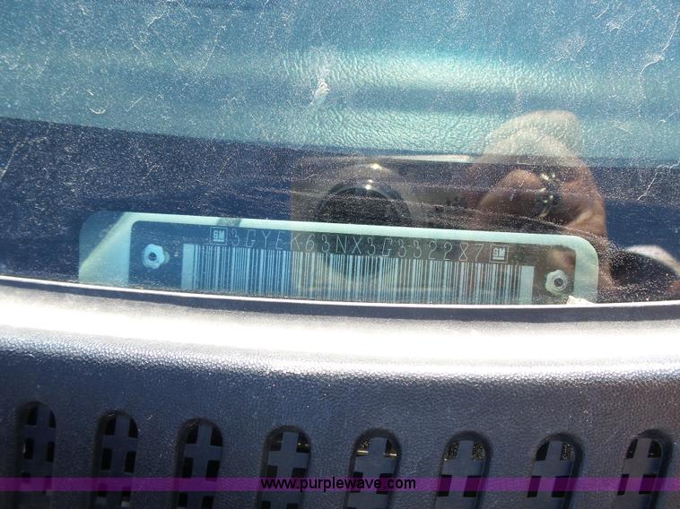 image for item J4209 2003 Cadillac Escalade EXT pickup truck