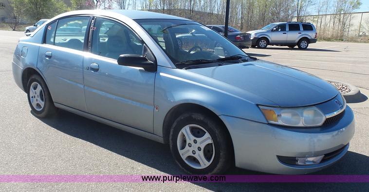 image for item J4210 2003 Saturn Ion 3