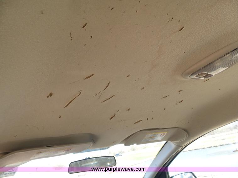 image for item J4210 2003 Saturn Ion 3