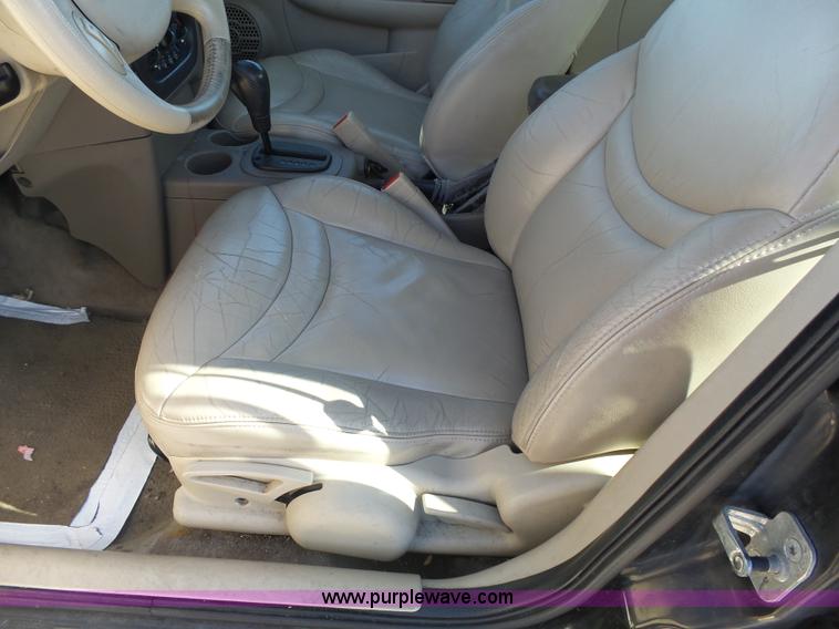 image for item J4210 2003 Saturn Ion 3