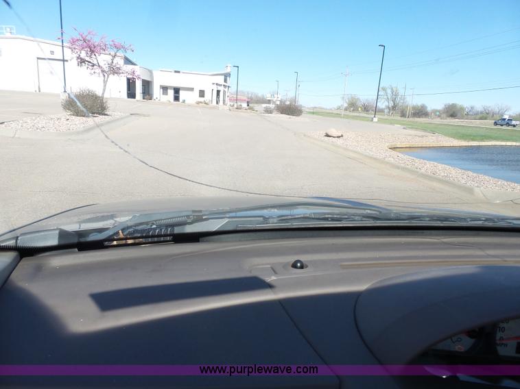 image for item J4210 2003 Saturn Ion 3